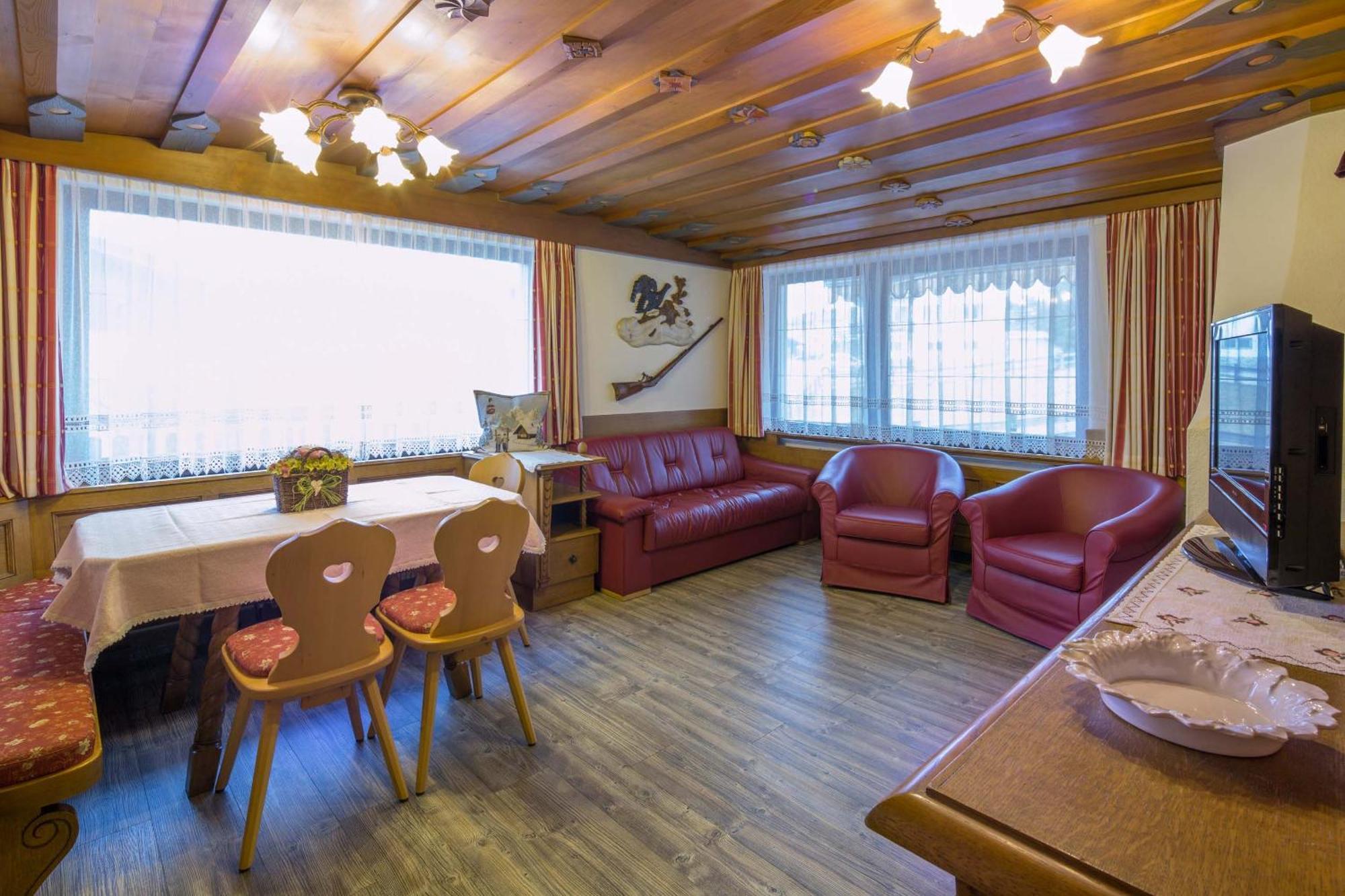 Alpin Apartments コルフォスコ 部屋 写真