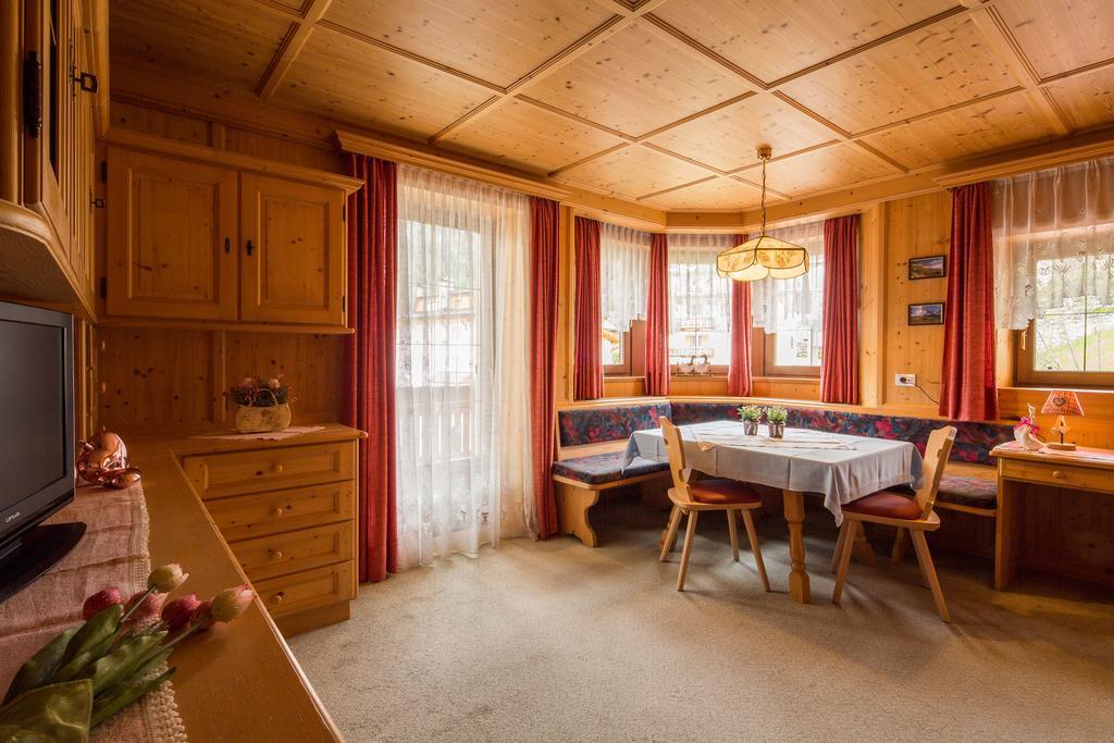 Alpin Apartments コルフォスコ 部屋 写真